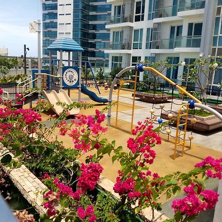 Mactan Newtown 8 Boulevard Deluxe Punta Engaño Esterno foto